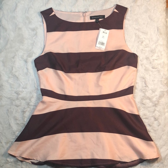 Banana Republic satin feel puplum top - Picture 2 of 4